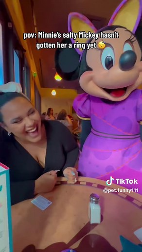 Capturing the Joy of Minnie Mouse Moments