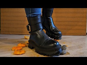 Tangerines Crush and Cleaning Boots with Plushie Preview