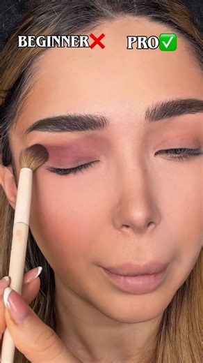 Anisa Hukmova on Instagram: "Beginner VS Pro #makeuptutorial #makeuptutorials #makeup #fyp"