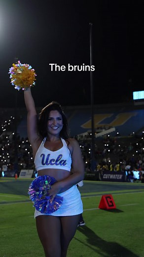 happy rivalry week!! #gobruins #ucla #cheerleader 💙💛