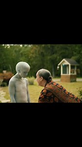 Crashed alien's secret power saved her life. 👽 #MysteriousAlien #SecretPowers #UFOCrash #movierecaps #reels | Movie Recaps