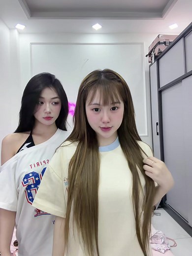 Trần Hà Linh clip, xnhau và tranh cãi với Tuyết Nhi — tìm video liên quan