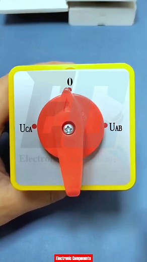 Simple Method to Monitor 3-Phase Voltage Using Selector Switch #electronic #electrohouse #Electric #electrician #electronicmusic #electronics #electricianlife #electrical | 𝐄𝐥𝐞𝐜𝐭𝐫𝐨𝐧𝐢𝐜 𝐂𝐨𝐦𝐩𝐨𝐧𝐞𝐧𝐭𝐬