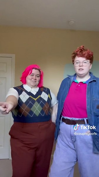 Quirky Hover Kisses with Morg: Plus Size Fashion Fun!