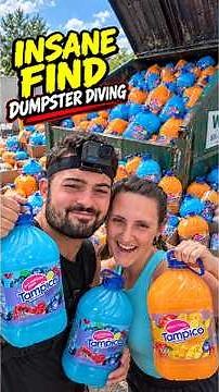 We Found HUNDREDS of Gallons of Juice Dumpster Diving! 😱 #dumpsterdiving #dumpsterdiver