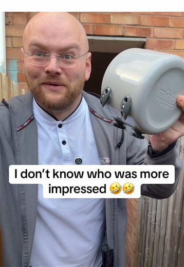 The Minky Sure Grip 30m Retractable Reel Duo Washing Line provides a convenient outdoor drying solution while keeping gardens tidy. With up to 30 metres of drying space and a retractable design, it allows you to pull the line out when needed and store it neatly away afterwards. The secure locking system helps keep the line tight for reliable drying #homeessentials #laundryhack #tiktokmademebuyit #gardenhack #washingline