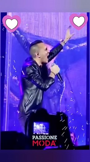🎶Quando mi han chiesto dove fossi gli ho risposto che non lo so più...🎶 Fottuto inverno🩷 #modà | Passione Modà