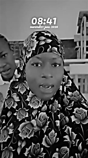 Vidéos de Julie la degameuse (@julieladegameuse1) avec son original - Goulam