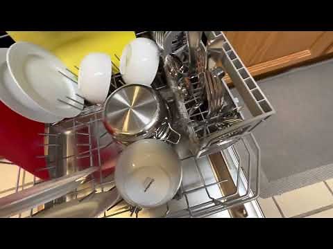Bosch Series 800 SHP878ZD5N Dishwasher first run!
