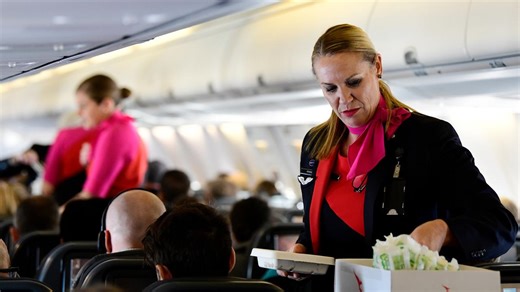 Qantas heats up domestic flight menus