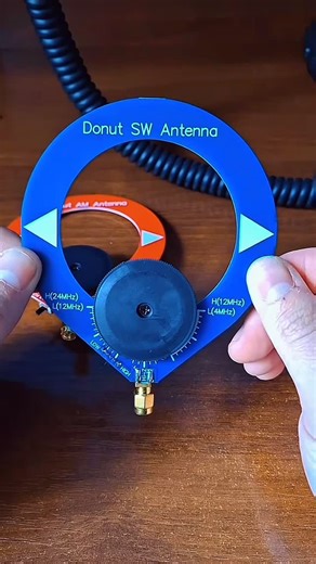 PY6CJ - João Grisi on-line on Instagram: "Small loop antennas Video of: https://www.tiktok.com/@radiofanatyk?_r=1&_t=ZS-912rq35a8Ai #HamRadio #AmateurRadio #RadioAmador #HamRadioOperator #DXing #CQDX #QRP #ShortwaveListening #RadioCommunication #Electronics #RFEngineering #RadioFrequency #WirelessTech #CircuitDesign #ElectronicProjects #Antenna #HamRadioAntenna #HFPropagation #DigitalModes #SDR #SoftwareDefinedRadio #FT8 #PSK31 #DMRRadio #MorseCode #CWOperator #HamRadioLife #ᴠɪʀᴀʟᴘᴏsᴛ #py6cj"