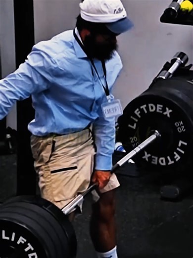 The gym's strongest man just got humbled by a broom. 🧹 #gym #prank #fitness #workout #gymtok