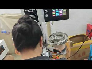 automatic eyelet fixing machine with automatic holing function