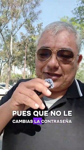 ¡No uses la contraseña que viene por defecto! ​Si acabas de instalar un módem nuevo, lo primero que debes hacer es cambiar la clave para evitar que te roben el internet o accedan a tus datos. Aquí te enseño cómo entrar a la configuración de tu router y personalizar tu red en menos de 1 minuto. 👇 ​Pasos rápidos: ​Busca la IP en la etiqueta (usualmente 192.168.1.1). ​Entra desde tu navegador. ​Cambia la SSID y la contraseña. ​Guarda este video para cuando configures tu internet. 💾 ​#cibersegurid