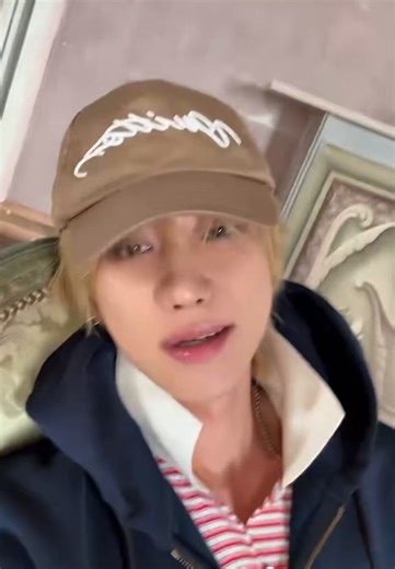 girl you basically built with too much estrogen.. your daily basis androgynous looks alr got people crashing out.. u r the one who doesn't limit yrslf w man/woman clothing.. have tried female dresses + hair extensions, if you do it intentionally to dress up like a girl.. i'd die