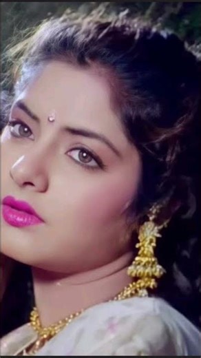 Divya bharati super hit song.