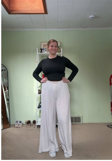 Happy FRIYAY Cleaning Outfit Inspiration