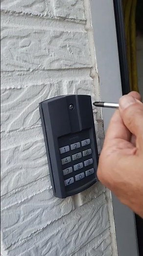 Hörmann FCT 3 BiSecure öffnen für Batteriewechsel