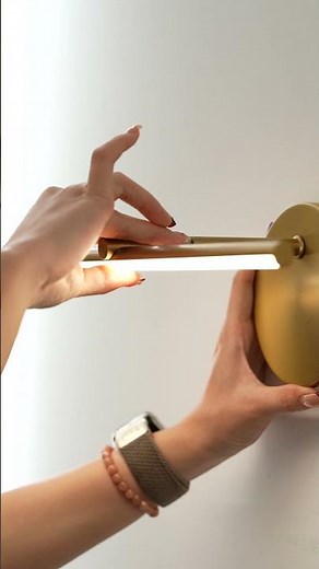 Galleria Slim Gold Wall Light – Gallery-style lighting with sleek modern elegance