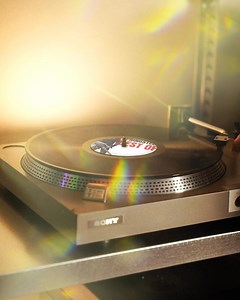 Get ready to rock! Bruce Springsteen's greatest hits in one epic playlist! From "Born to Run" to "Dancing in the Dark", relive the classics that never fade away. Listen now and rediscover your favorite anthems! | Bruce Springsteen