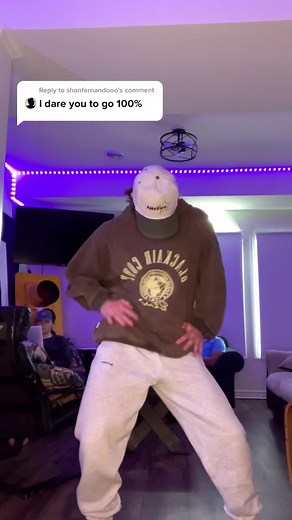 Reply to @shanfernandooo your wish is my command Dc: @fynnaves and @mstringy #CollegeDropOut