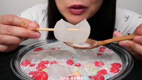 THAI TAPIOCA COCONUT DESSERT (ASMR EATING SOUNDS) NO TALKING | SAS-ASMR
