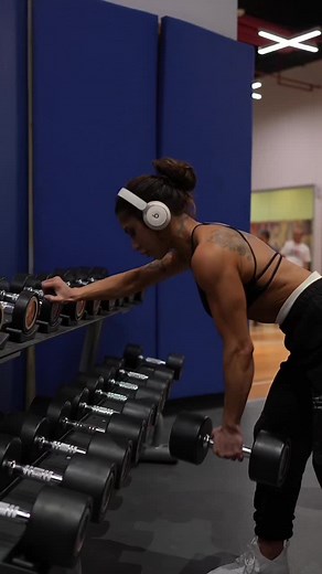 2023 Pressure Application: Stay Close with Monica Sinatra