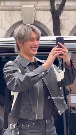 Mingi enjoying Atiny's barking so much that he films them and that smile 😊 #mingi #ateez #에이티즈
