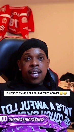 😂😂 one thang bout finesse he gone flash #finesse2tymes #borilla #shugga