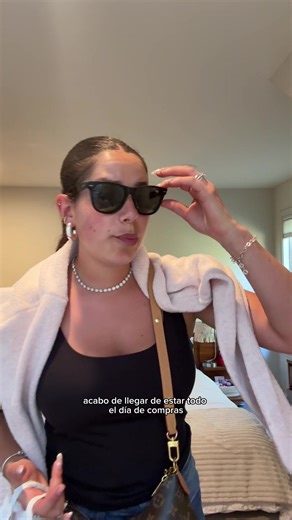 Os ha pasado alguna vez que queréis seguir mirando cosas en tiendas pero no podéis más ? Odio cuando llega esa parte pero sigo viendo cosas que me gustan 🤣 IG: martarodriguezgomez98