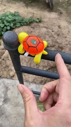 Wait… That’s Not Candy, It’s a Real Turtle! 😂🐢 #TurtleCandy #CuteTurtle #tiktok