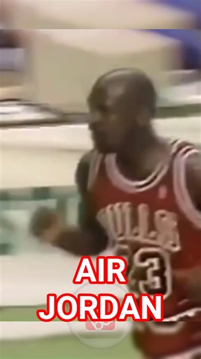 MICHAEL JORDAN Dunks on Larry Bird (1988) 🐐🏀 #michaeljordan #nba #shorts