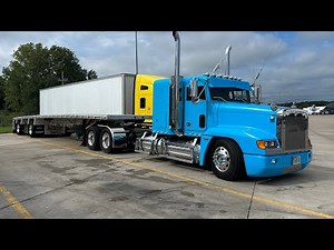 Freightliner FLD 120 part 2 { I take lil blue for a spin around the block}