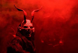 3.2K views · 194 reactions | ¿Quién es Lucifer, "El Ángel Caído"? Uno de los Siete Demonios del Infierno | Así Somos | Facebook