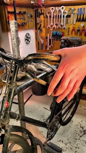 Spoon Brake Invention and How It Works | World War 2 Material Shortage & Direct Tyre Braking System