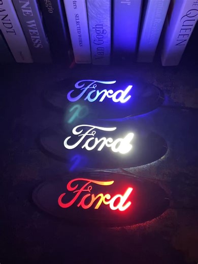 This Ford LED Grille Badge Looks INSANE at Night.#fotd #FordF150 #F250 #fordlogo #glowingvehiclelogo