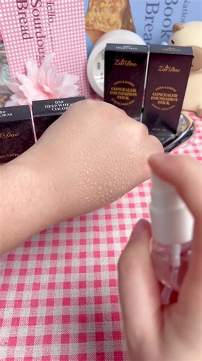 Improving Your Foundation Game: Long-Lasting Makeup Tips