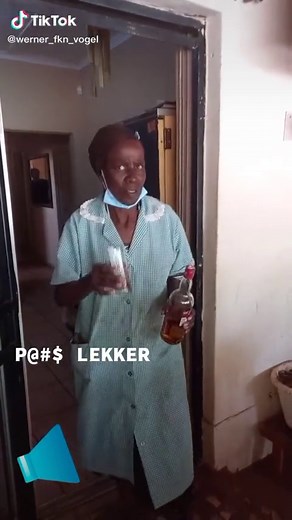 #suidafrikaaner #suidafrika #buffelsfonteinbrannewyn #LALA #poeslekker #bediende #brandewynmaakjoubraaf @peetvogel #@malcolm_fkn_wentzel @kiki.la.coco