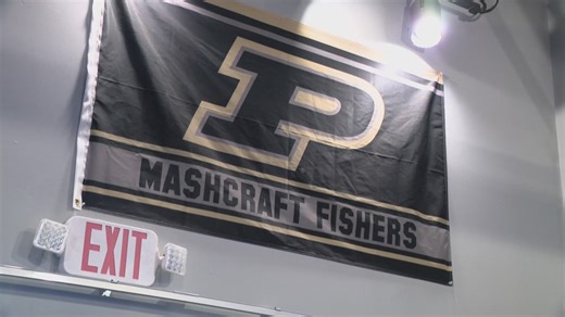 Purdue fans gather at downtown Indianapolis bars to watch NCAA Tournament game