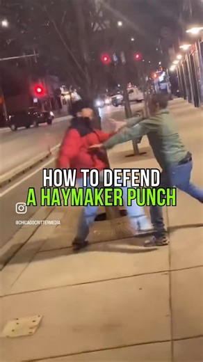 David Heineman | Stay Safe Martial Arts on Instagram: "How to defend against a haymaker punch… Stay safe 🤙🏻 #fighttips #haymaker #haymakerpunch #streetfight #fight #fightbreakdown #fightanalysis #selfdefense #selfdefensetips #bobandweave #boxing #boxingtechnique #boxingtips #safetytips #boxingtraning"
