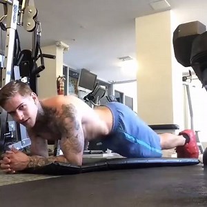 12K views · 213 reactions | 有教練可以告訴我 這是在練哪一塊的肌肉嗎??? #masterhands #高手娛樂 #fun | MasterHands 高手娛樂 | Facebook