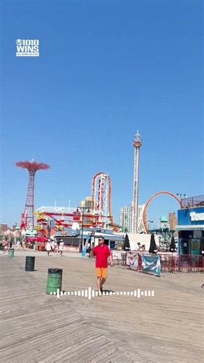 New Yorkers kick off July 4th weekend at Coney Island