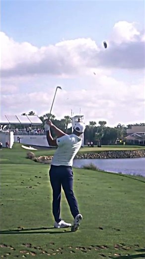 LIV Golf in CHAOS? Players STRANDED Amid War #usa #sportsnews #shorts