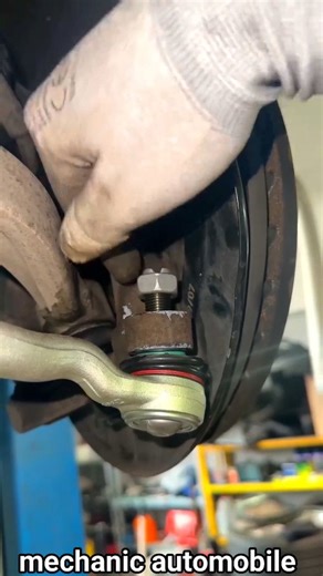 288K views · 1.7K reactions | #car #suspension #fitting #mechanic check. #foryoupageviralシ゚ #reelsviralシfb #monetization #content #fyppシ゚viralシ #followersreelsfypシ゚viralシ #viralchallenge | Azmir Automobile Workshop | Facebook