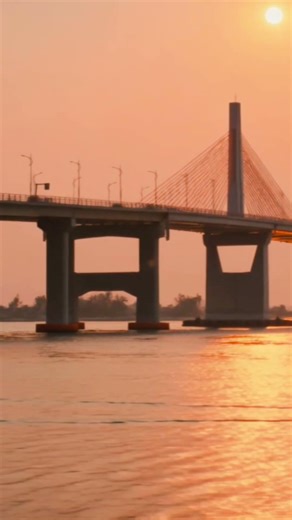 A Stunning Bridge View You’ll Want to Watch Again 😍 Cinematic Travel Scene