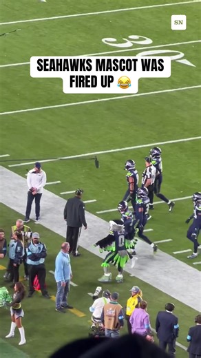 Seahawks Mascot Celebrates Julian Love's Interception