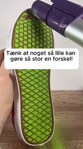 Jeg var skeptisk. Men mine sko kom ud helt perfekt rene 🤩✨ Du lægger dem bare i den her pose, smider dem i vaskemaskinen, 30 minutter – færdig. Ingen skrubning. Ingen skader. Bare rene sko. Hvis du også har beskidte sko liggende … så prøv det her. | Skovasken