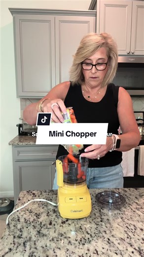 This little chopper chops and grinds in seconds and makes cooking so much easier. One of those kitchen tools you’ll use way more than you expect. #Chopper #MiniChopper #KitchenShortcut #HomeEssentials
