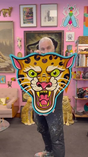 Hand painted leopard head wood cutout. Paint = Alphanamel Music = @bandofnothing #paintingvideo #handpainted #wallart #leopardpainting | Hurfer Hand Painted Signs