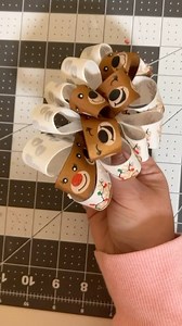 8.5K views · 45 reactions | Let's make a loopy bow! #reindeerbow #loopybows #hairbows #diybow #hairbowtutorial #christmasbow #ribbon #crafter | Mommy Crafts A lot | Facebook